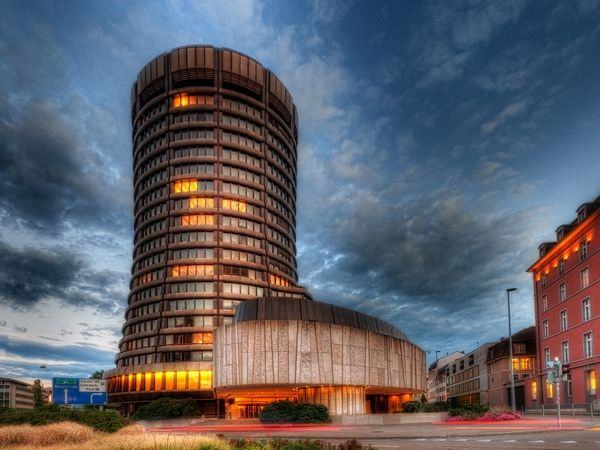 加密资产监管的新时代？解读国际清算银行最新 AML 合规思路