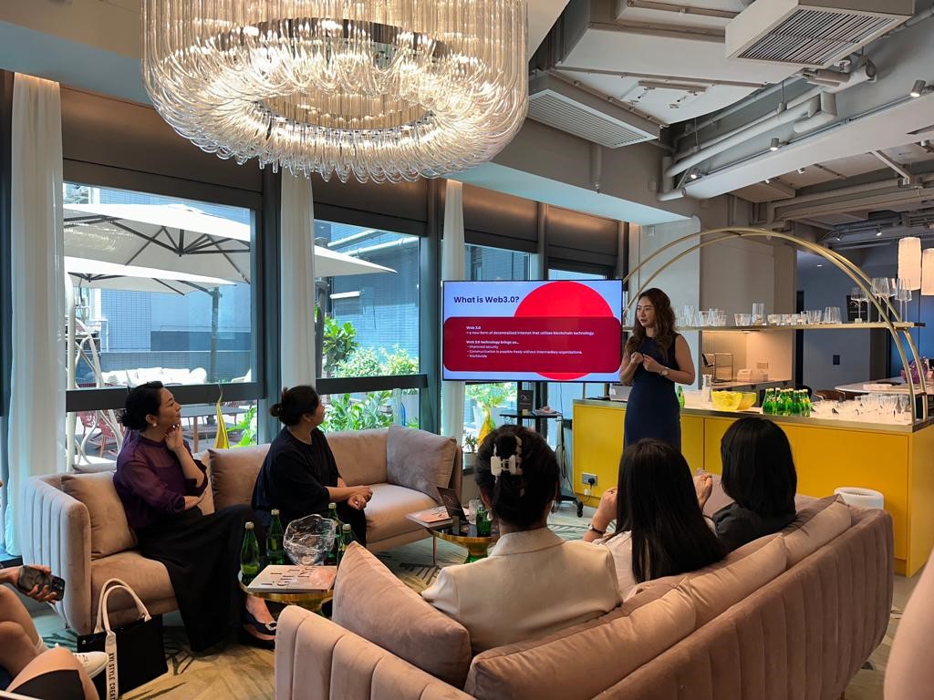 SheisDAO, Web3.0 CRM（客户管理）工具PoC完成， 香港线下见面活动，发行SheisDAO首枚NFT