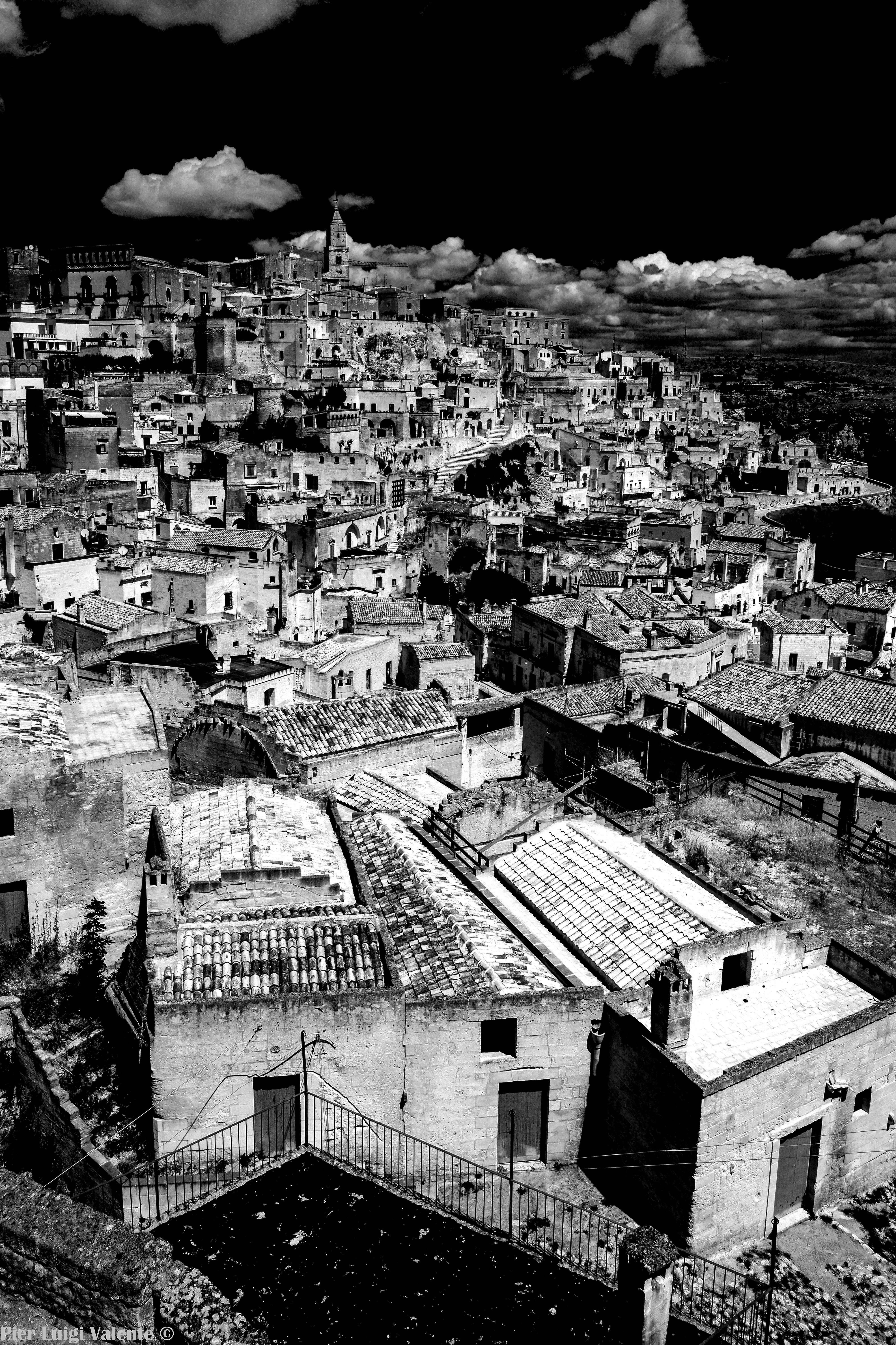 Unidentified contract - FrkDIsmG9B