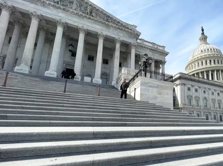 为什么美国政府开门比特币才能涨？