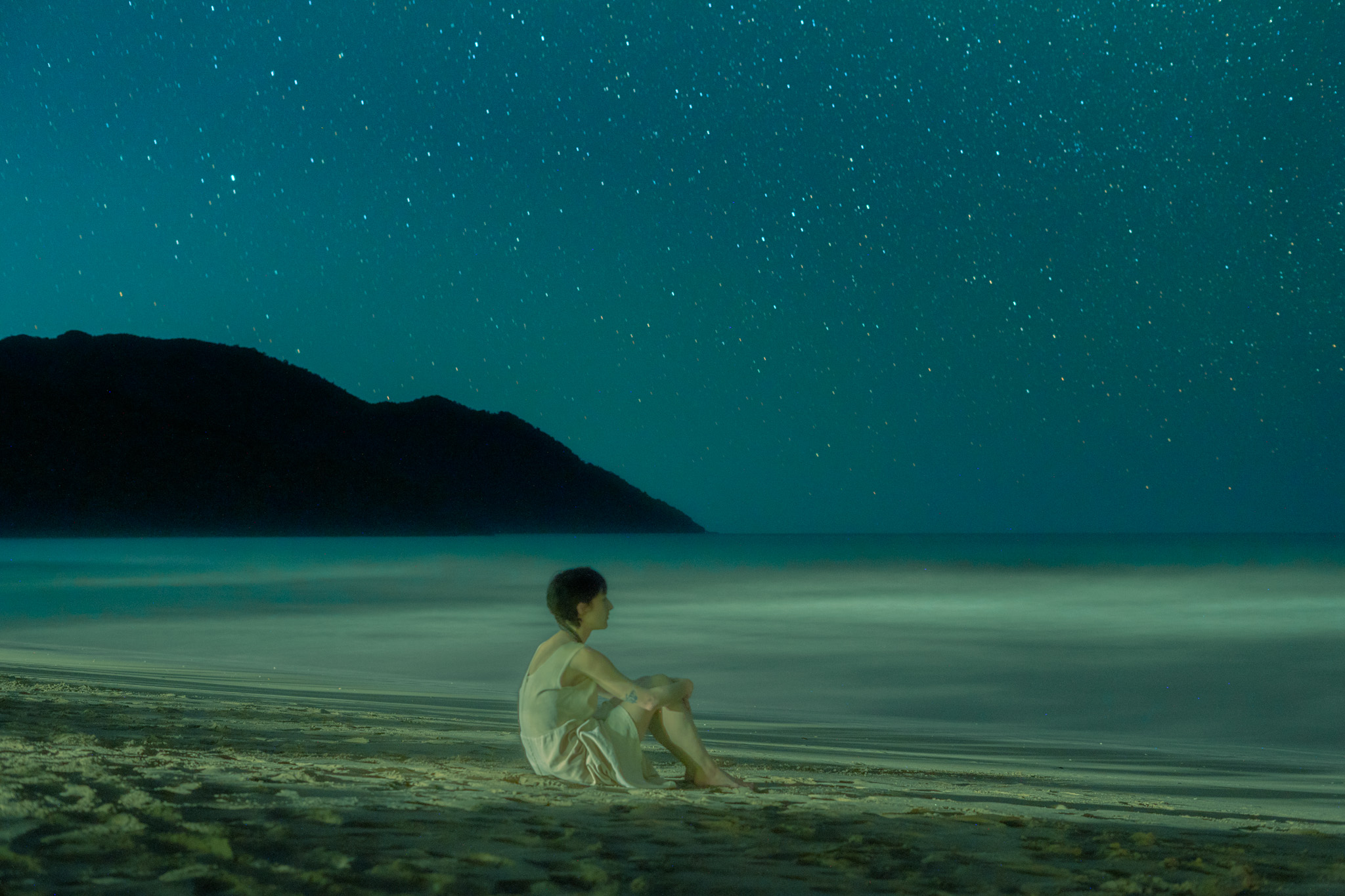 The Parody of a Tangled Thread